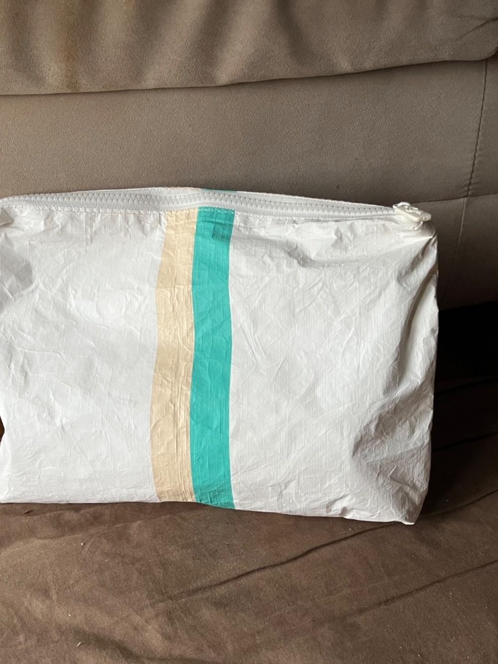 ALOHA Collection pouch - Picture 2 of 6